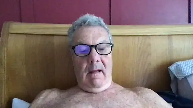 Snapshot of Oldpistolpete chatting on June 29, 8:32 am Oldpistolpete online show from June 29, 8:32 am