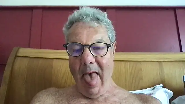 Snapshot of Oldpistolpete chatting on July 10, 9:09 am Oldpistolpete online show from July 10, 9:09 am