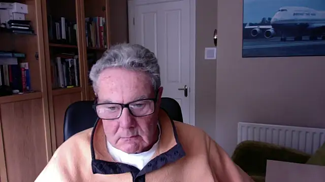 Oldpistolpete online show from December 30, 3:02 pm