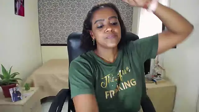 EvaFoxter online show from February 24, 3:24 pm