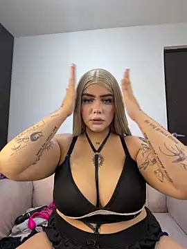 sweet dalila online show from May 23, 9:30 am