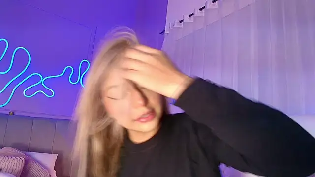 Sofly s online show from March 25, 11:42 am