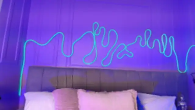 Snapshot of Sofly_s chatting on June 10, 11:44 am Sofly s online show from June 10, 11:44 am