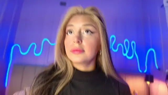 Sofly s online show from April 16, 11:44 am