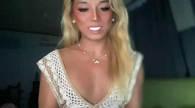 Snapshot of cockprincess_diannaxx chatting on December 31, 6:13 pm cockprincess diannaxx online show from December 31, 6:13 pm