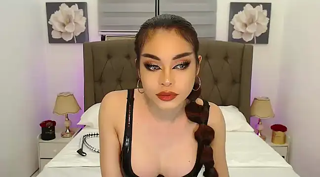 Snapshot of SexFucktoryLily chatting on December 9, 9:16 pm SexFucktoryLily online show from December 9, 9:16 pm