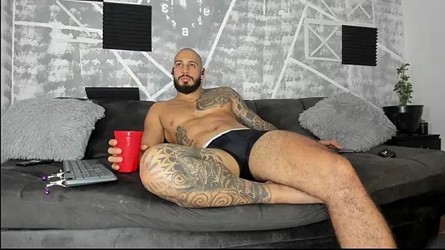 leonidas 18k online show from April 24, 2:35 am