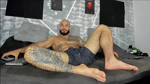 leonidas 18k online show from March 4, 3:14 am