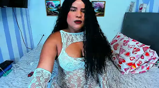 Snapshot of luciana_osorno chatting on March 22, 4:56 am luciana osorno online show from March 22, 4:56 am