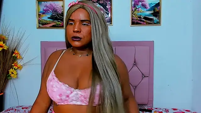 luciana osorno online show from April 25, 12:13 am