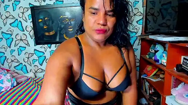 luciana osorno online show from March 4, 3:42 pm