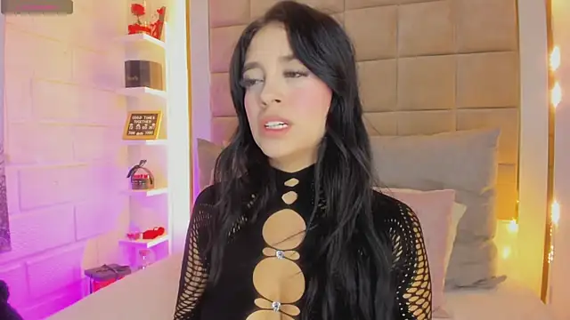 Victoria adaams online show from April 13, 2:43 pm