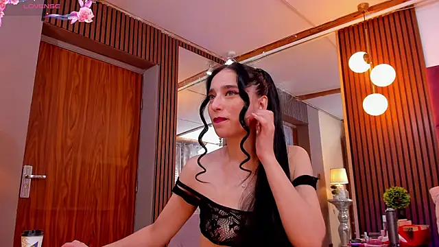 Snapshot of VanessaAngel chatting on June 5, 6:52 am VanessaAngel online show from June 5, 6:52 am