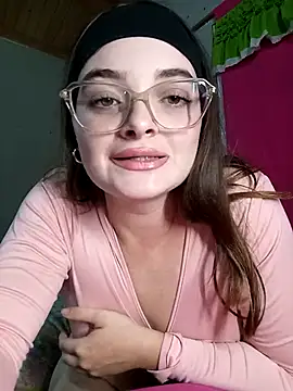 Emmacut online show from April 9, 10:16 pm