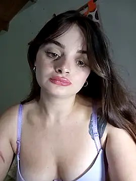 Emmacut online show from March 18, 9:37 pm