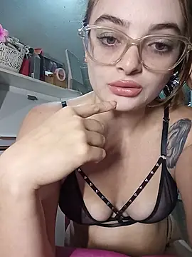 Snapshot of Emmacut chatting on July 11, 7:36 pm Emmacut online show from July 11, 7:36 pm