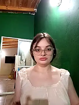 Emmacut online show from November 26, 7:14 pm