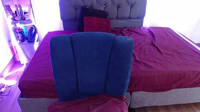 Snapshot of tatiana_wd chatting on February 12, 1:11 pm tatiana wd online show from February 12, 1:11 pm