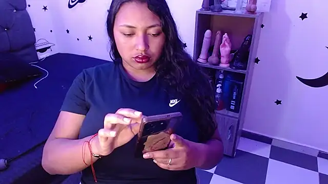 Snapshot of tatiana_wd chatting on March 16, 1:38 am tatiana wd online show from March 16, 1:38 am