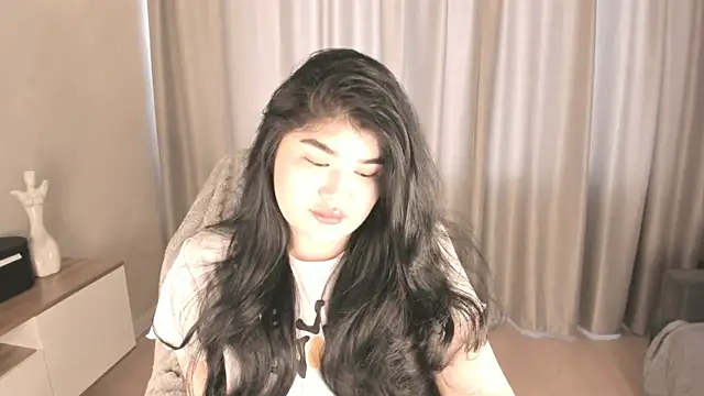 mia lui online show from July 22, 4:36 am