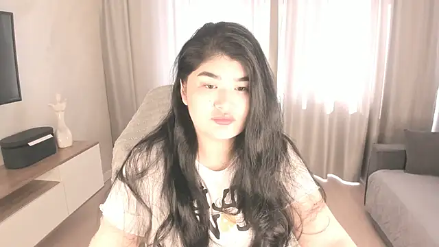 mia lui online show from July 17, 3:26 am