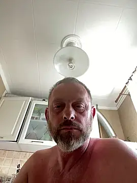 Snapshot of GHsveter chatting on June 30, 8:25 am GHsveter online show from June 30, 8:25 am