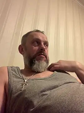 Snapshot of GHsveter chatting on February 21, 9:28 pm GHsveter online show from February 21, 9:28 pm