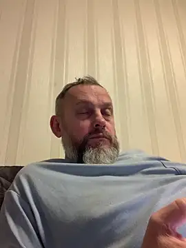 Snapshot of GHsveter chatting on February 5, 2:46 pm GHsveter online show from February 5, 2:46 pm