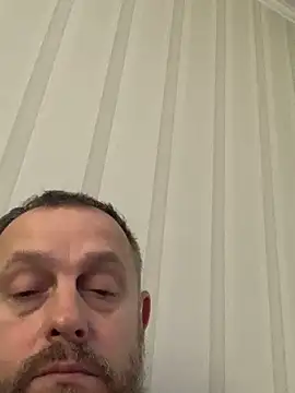 Snapshot of GHsveter chatting on February 15, 8:57 am GHsveter online show from February 15, 8:57 am