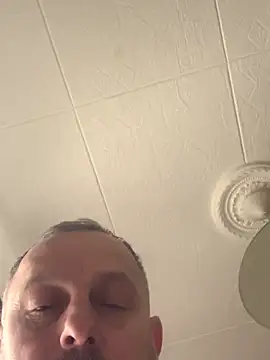 Snapshot of GHsveter chatting on March 3, 11:06 am GHsveter online show from March 3, 11:06 am