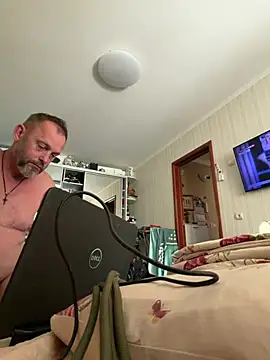 Snapshot of GHsveter chatting on June 28, 6:30 am GHsveter online show from June 28, 6:30 am