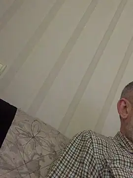 Snapshot of GHsveter chatting on February 11, 8:25 am GHsveter online show from February 11, 8:25 am