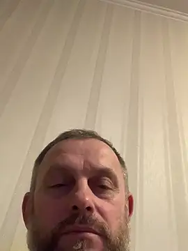 Snapshot of GHsveter chatting on February 25, 10:20 pm GHsveter online show from February 25, 10:20 pm