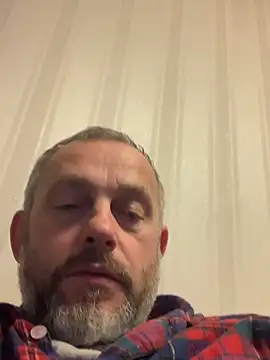 Snapshot of GHsveter chatting on September 26, 9:21 pm GHsveter online show from September 26, 9:21 pm