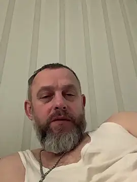 Snapshot of GHsveter chatting on February 6, 11:06 am GHsveter online show from February 6, 11:06 am