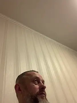 Snapshot of GHsveter chatting on February 9, 3:43 pm GHsveter online show from February 9, 3:43 pm