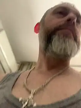 Snapshot of GHsveter chatting on February 21, 9:22 am GHsveter online show from February 21, 9:22 am