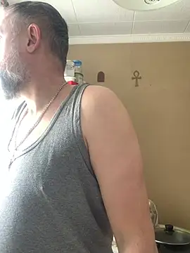 Snapshot of GHsveter chatting on February 22, 9:33 am GHsveter online show from February 22, 9:33 am