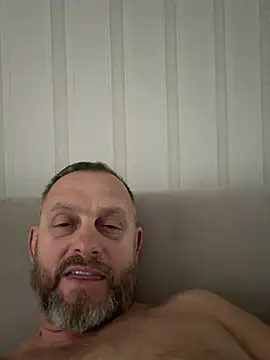 Snapshot of GHsveter chatting on July 11, 11:10 am GHsveter online show from July 11, 11:10 am