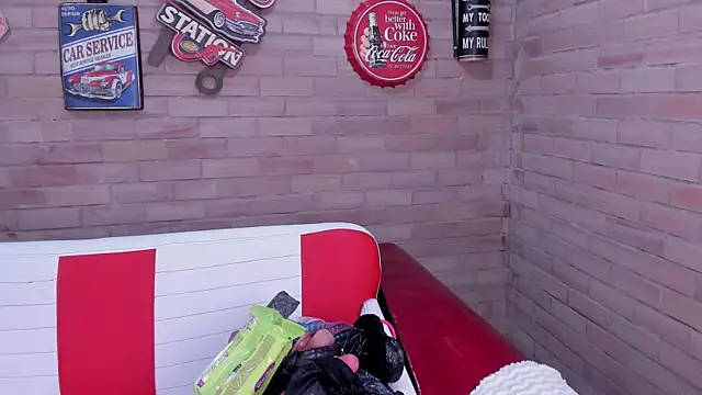 miss sharlotte18 online show from December 23, 11:09 am