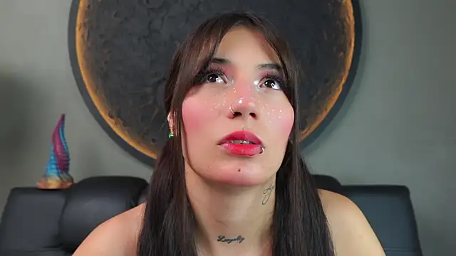 miss sharlotte18 online show from March 18, 6:09 pm