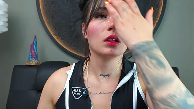 miss sharlotte18 online show from October 23, 6:06 pm