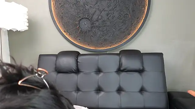 miss vaiolette online show from March 27, 11:11 am