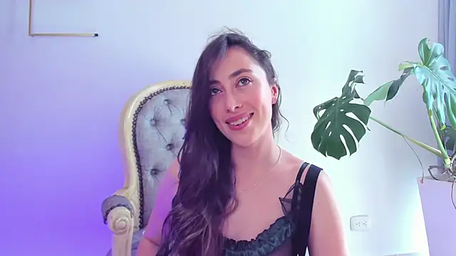 Amatiista online show from October 25, 7:25 pm