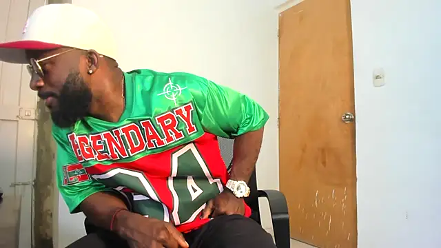 Snapshot of DaleHamilton chatting on March 22, 1:30 pm DaleHamilton online show from March 22, 1:30 pm