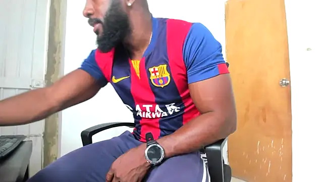 Snapshot of DaleHamilton chatting on February 10, 4:58 pm DaleHamilton online show from February 10, 4:58 pm