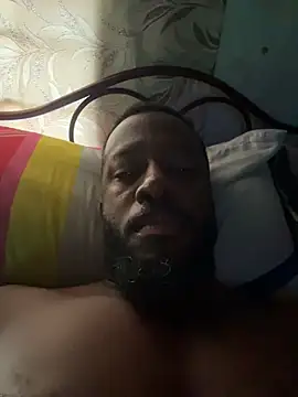 Snapshot of DaleHamilton chatting on October 29, 9:03 pm DaleHamilton online show from October 29, 9:03 pm