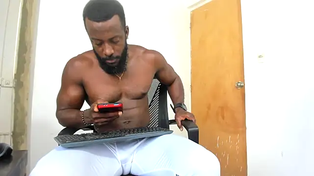 Snapshot of DaleHamilton chatting on January 30, 5:49 pm DaleHamilton online show from January 30, 5:49 pm