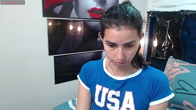 Eva-Williams online show from February 28, 8:28 pm
