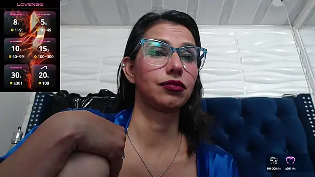 Eva-Williams online show from March 23, 2:37 am